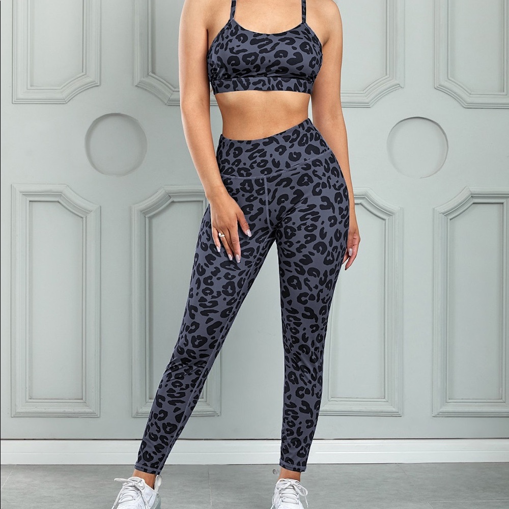 New! Leopard Sports Bra and Leggings Set